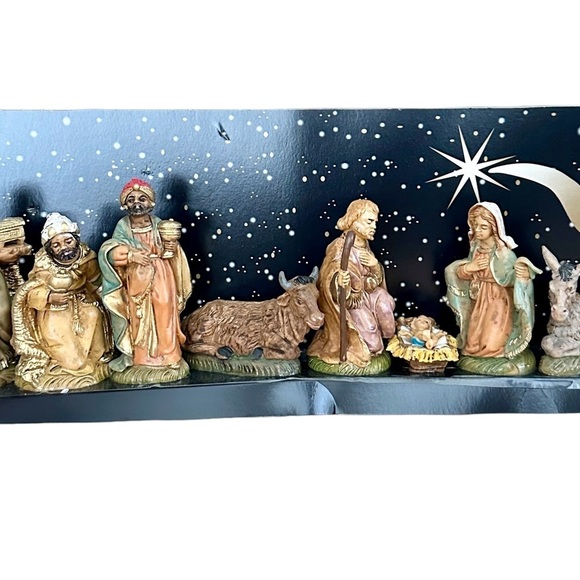 Euromarchi 8 Piece Holy Nativity Set 4” Christmas Figures Hand Crafted in Italy - Picture 4 of 16
